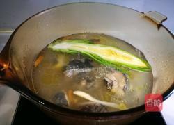 霸王花炖乌鸡的做法图解4