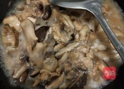 香菇闷鸡腿的做法图解6
