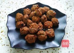 葱香炸丸子的做法图解5