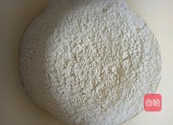 西葫芦鸡蛋大蒸饺的做法图解1