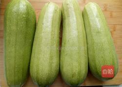 西葫芦鸡蛋大蒸饺的做法图解6