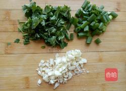 皮蛋拌苦菊的做法图解4