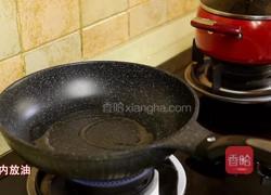 芝士飘香的辣白菜炒五花肉豆芽饭，还要再来一碗！的做法图解3