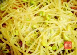 芝士飘香的辣白菜炒五花肉豆芽饭，还要再来一碗！的做法图解17