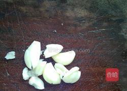 低脂凉拌豌豆的做法图解1