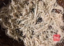 凉拌鸡胸金针菇的做法图解8