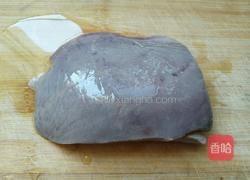 猪肝青菜刀削面的做法图解1