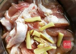 香菇鸡肉焖饭的做法图解2