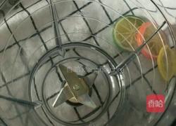 西瓜沙冰气泡水的做法图解2
