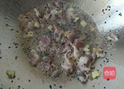 豆角闷面的做法图解2