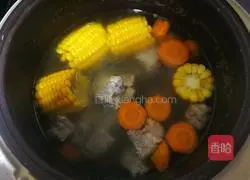 Corn, Radish and Pork Ribs Soup Illustration 6