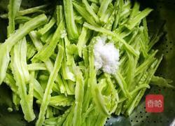 炒苦瓜的做法图解2