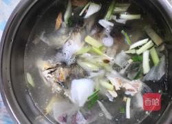 鲫鱼豆腐汤的做法图解5