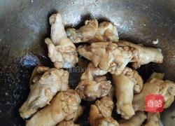 家庭版黄焖鸡翅根的做法图解3