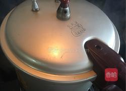 炖猪肘的做法图解4