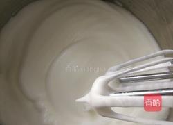 奶油蛋糕卷的做法图解3