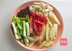 土豆烧鸡肉的做法图解3