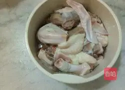 Illustration of how to make loofah and duck soup 1