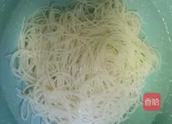 Illustration of making fried noodles 10