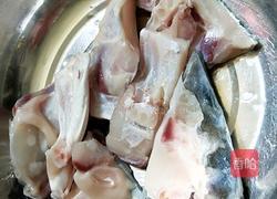 鱼头汤的做法图解1