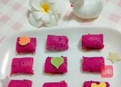 Illustration of how to make dragon fruit egg cake 8