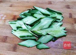 黄瓜炒鸡蛋的做法图解2
