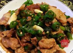 Illustration of how to make farm-style stir-fried pork 4