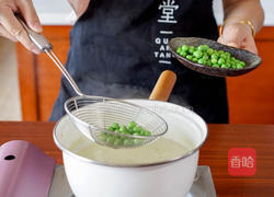 时蔬松茸炒饭的做法图解2