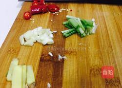 蘑菇烧肉的做法图解3