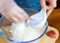 炎热的夏日，无法拒绝的清爽-韩式辣拌萝卜丝的做法图解3