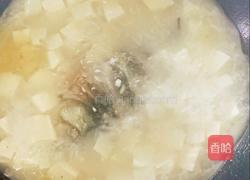 鲫鱼豆腐汤的做法图解2
