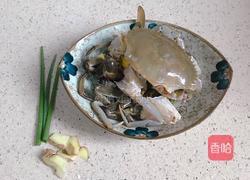 哥俩好（大闸蟹和小蝤蠓）的做法图解1