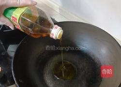 哥俩好（大闸蟹和小蝤蠓）的做法图解2