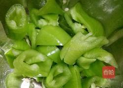 手撕包菜的做法图解3
