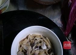 鸡肉排骨墨鱼汤的做法图解1