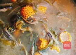 霸王花海皇三宝玉米子鸡汤的做法图解10