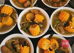 霸王花海皇三宝玉米子鸡汤的做法图解11