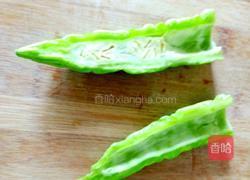 苦瓜煎蛋的做法图解2