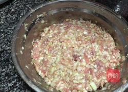 家常白菜猪肉馅饺子的做法图解4