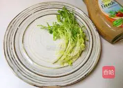  Illustration of pan-fried sweet chicken breasts with French salad dressing 3