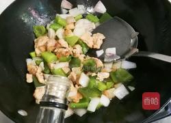 洋葱青椒鸡腿丁的做法图解13