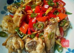 鸡翅膀炒青红椒的做法图解7