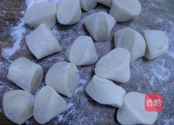 韭菜虾仁鸡蛋水饺的做法图解4