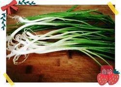 香葱猪肉水饺的做法图解1