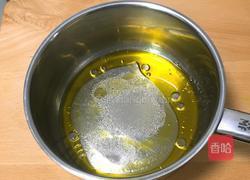 8寸鱼松戚风蛋糕的做法图解1