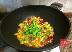 西芹泡椒爆鱿鱼的做法图解9