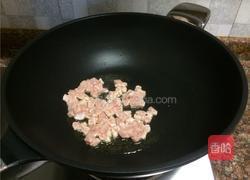 芹菜肉丁的做法图解5