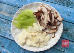 香菇烩山药的做法图解2