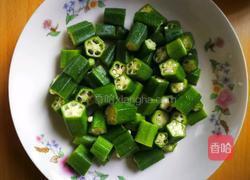 秋葵炒鸡骨的做法图解2