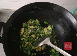 白菜炒鸡蛋的做法图解5